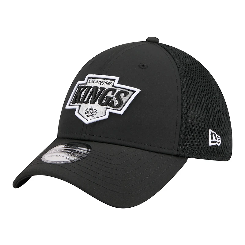 Men's New Era Black Los Angeles Kings Logo 39THIRTY Flex Hat