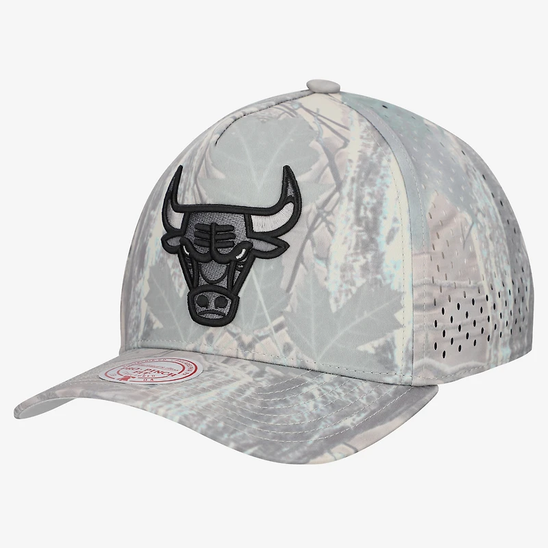 Men's Mitchell & Ness Camo Chicago Bulls Pro Pinch Adjustable Hat