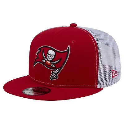 Men's New Era Tampa Bay Buccaneers Core Team 9FIFTY Trucker Snapback Hat