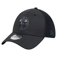 Men's New Era  Black Edmonton Oilers Blackout 39THIRTY Stretch Hat