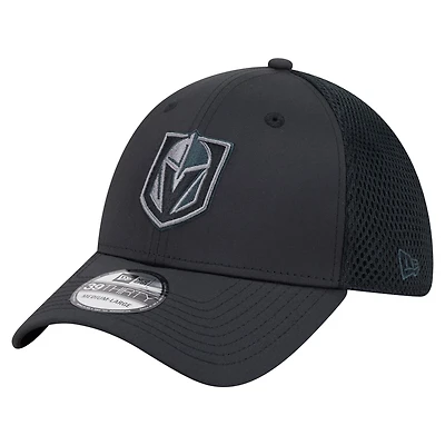 Men's New Era Black Vegas Golden Knights Blackout 39THIRTY Stretch Hat