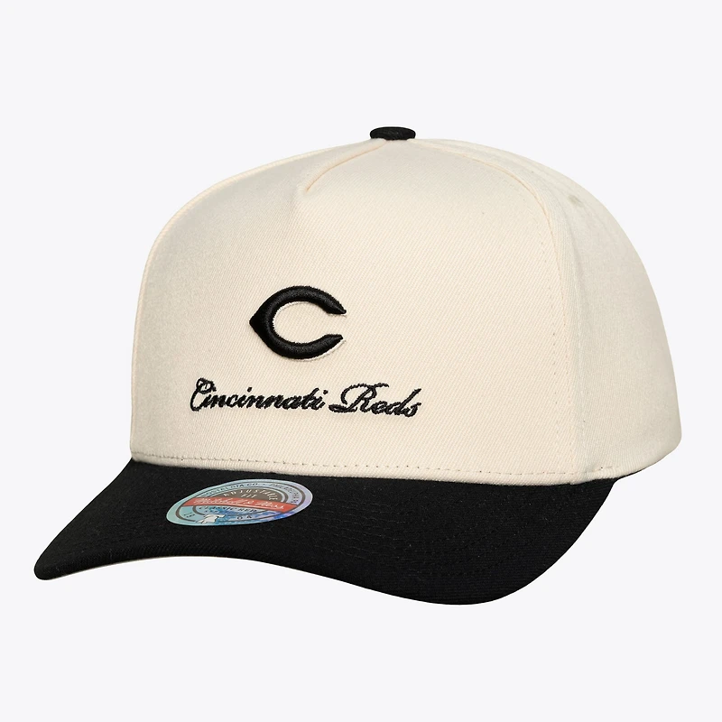 Men's Mitchell & Ness Cream/Black Cincinnati Reds Flawless Stretch Snapback Hat