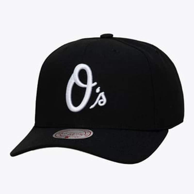 Men's Mitchell & Ness Black Baltimore Orioles Black and White Pro Crown Snapback