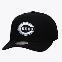 Men's Mitchell & Ness Black Cincinnati Reds Black and White Pro Crown Snapback