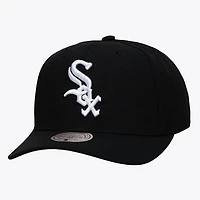 Men's Mitchell & Ness Black Chicago White Sox Black and White Pro Crown Snapback