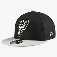Men's New Era  Black San Antonio Spurs Two-Tone 9FIFTY Snapback Hat