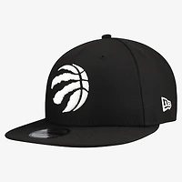 Men's New Era  Black Toronto Raptors Team 9FIFTY Snapback Hat