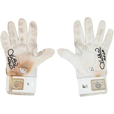 Juan Soto New York Mets Autographed Game-Used White Under Armour Batting Gloves from the 2025 MLB Season - HH98516018-19