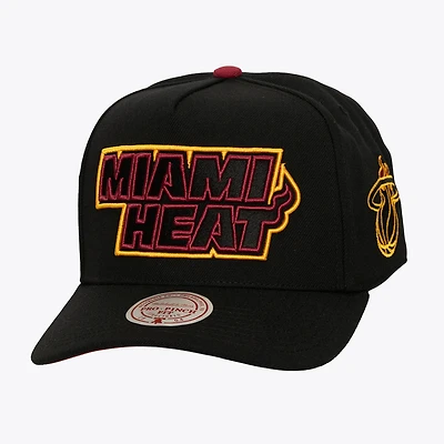 Men's Mitchell & Ness  Black Miami Heat Class Act Pro Snapback Hat