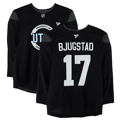 Nick Bjugstad Utah Mammoth Practice-Used #17 Black Jersey from the 2024-25 NHL Season
