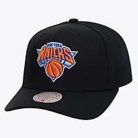 Men's Mitchell & Ness  Black New York Knicks Basic Pro Crown Snapback Hat