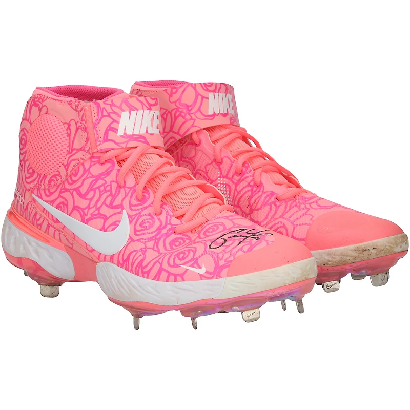 Christian Yelich Milwaukee Brewers Autographed Game-Used Pink Nike Cleats vs. Atlanta Braves on May 8, 2022 with "Game Used" Inscription