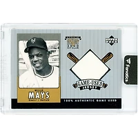 Willie Mays New York Giants 2000 Upper Deck A Piece Of History 3000 Hit Club Game Used Relic #WM-J Card