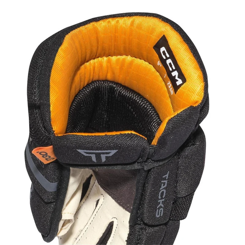 Tacks XR Pro - Youth Hockey Gloves