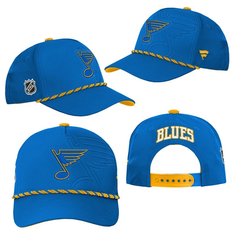 Authentic Pro 2026 Podium Blues de St. Louis - Casquette ajustable pour junior