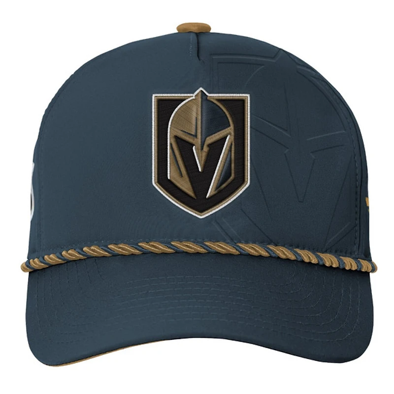 Authentic Pro 2026 Podium Golden Knights de Vegas - Casquette ajustable pour junior