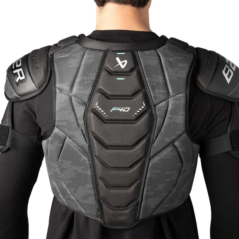 S26 Supreme F40 - Intermediate Hockey Shoulder Pads