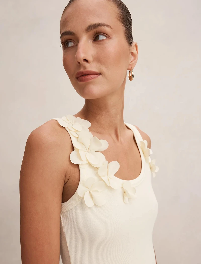 Pia Applique Scoop Neck Tank Top