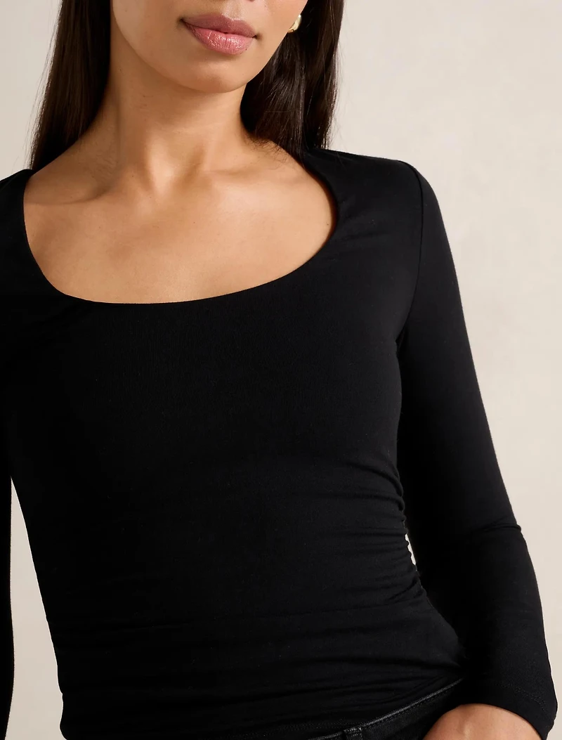 Jacqui Scoop Long Sleeve