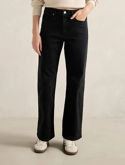 Skyla Straight Jeans