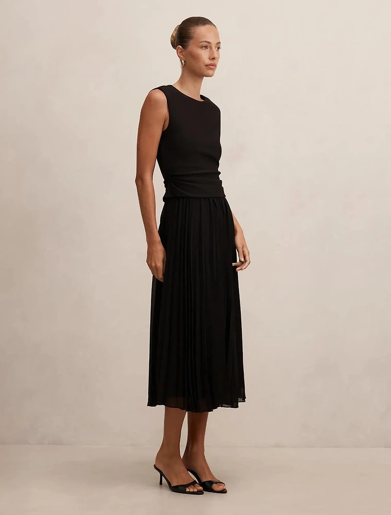 Emilia 2 1 Pleated Midi