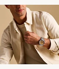 Everett Three-Hand Date Stainless Steel Watch