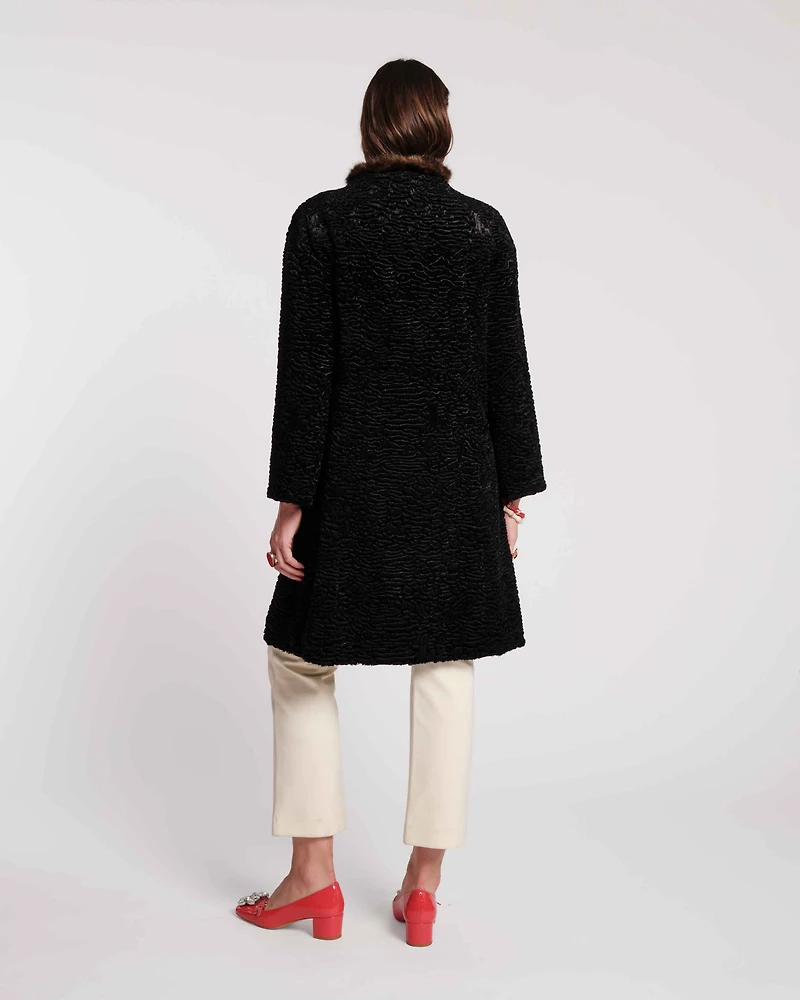 Dame Faux Fur Coat
