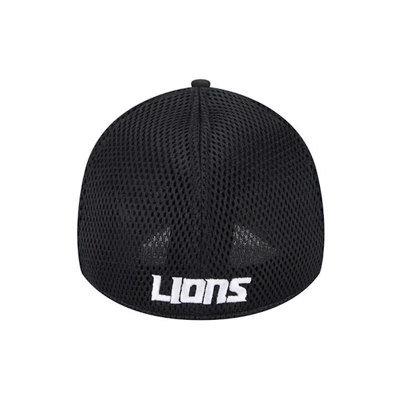 Detroit Lions Black on with White Outline Evergreen Neo 39Thirty