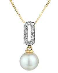 Pearl and .06 Carat of Diamonds Pendant, 10kt Yellow Gold.....................NOW