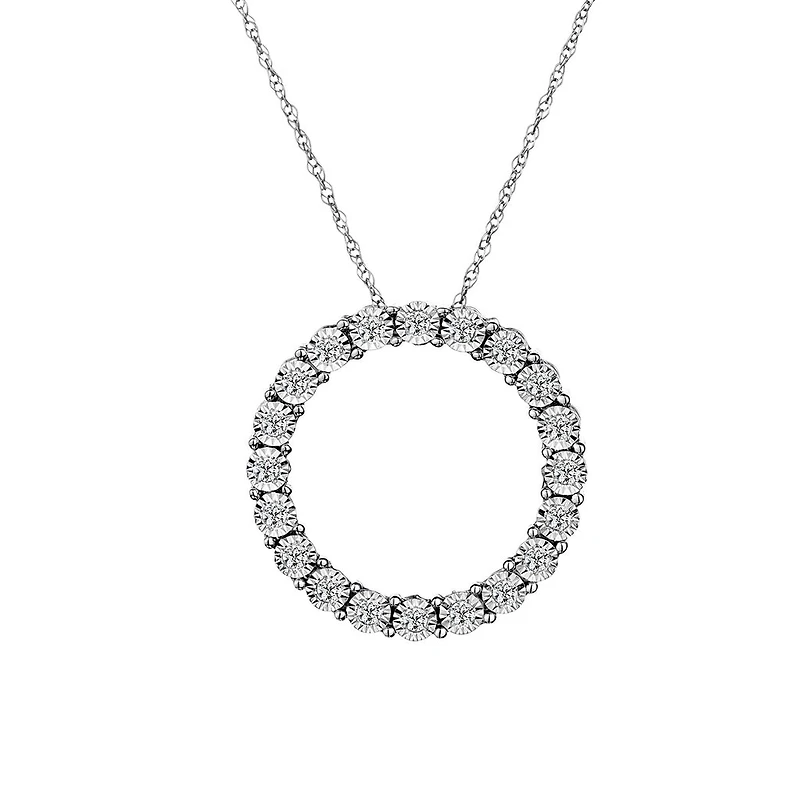 15 Carat of Diamonds Circle Pendant