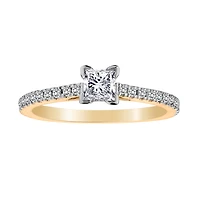 .75 Carat of Diamonds Engagement Ring, 14kt Yellow Gold.......................NOW