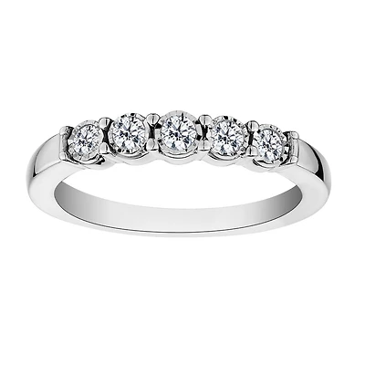 .25 Carat of Diamonds Five Stone Illusion Ring, 10kt White Gold....................NOW