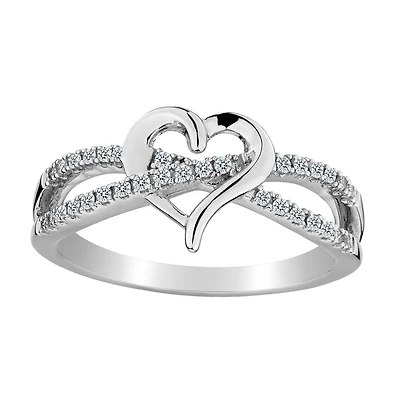 .16 Carat of Diamonds Heart Ring, 10kt White Gold....................NOW