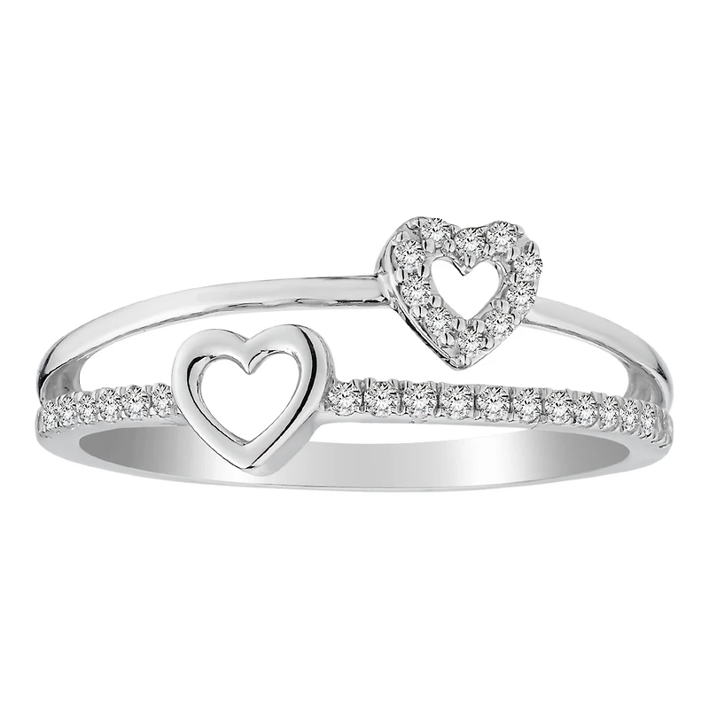 15 Carat of Diamonds Hearts Ring