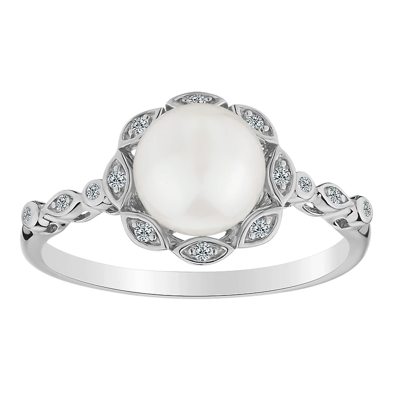Created White Sapphire & Fresh Water Pearl Ring, Silver.....................NOW