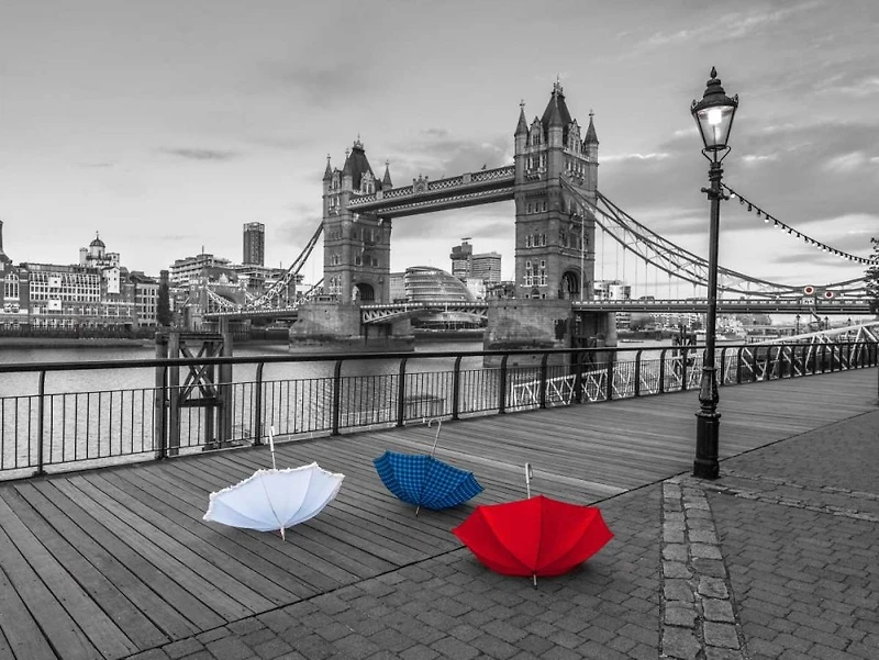 Assaf Frank - Colorful umbrellas on promenade near Tower bridge, London, UK