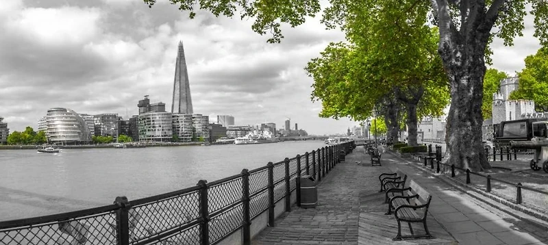 Assaf Frank - Thames promenade with The Shard background, London, UK