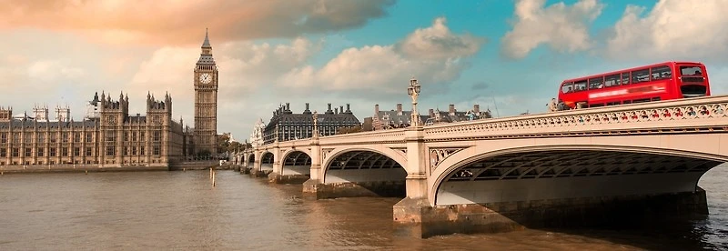 Max Jall - Westminster Bridge, House of Parliamanet