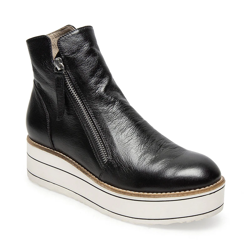 Nene Boot Black/White