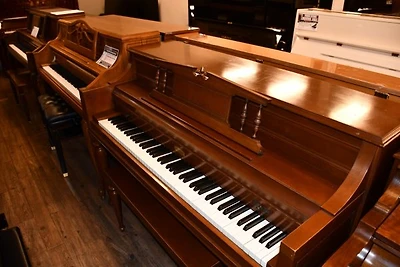 Kohler & Campbell Upright