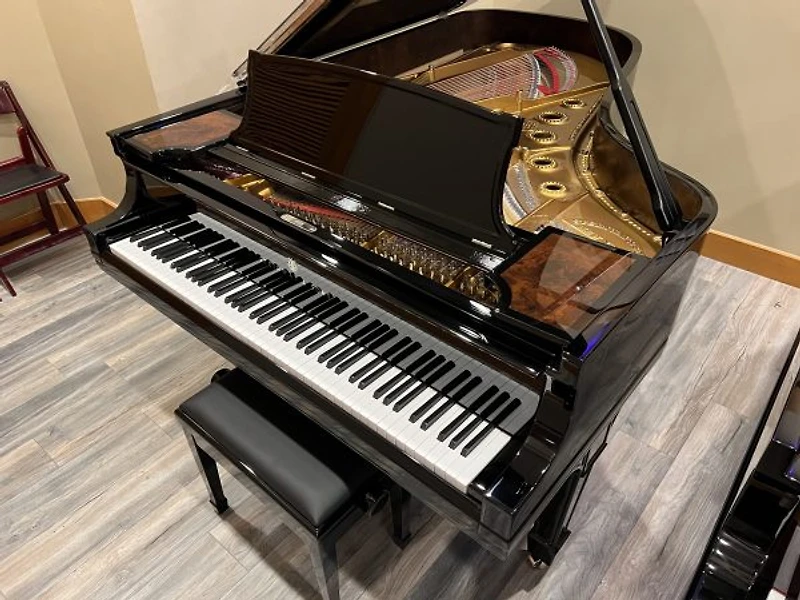 Steinway & Sons Model B