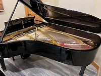 Steinway & Sons Model B