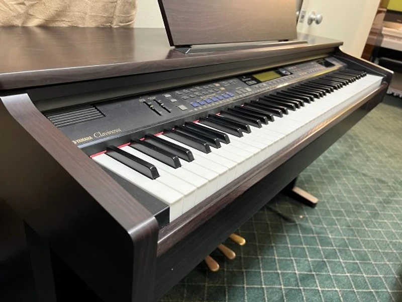 Yamaha CVP-202