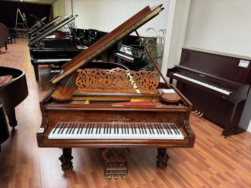 Steinway & Sons Model B
