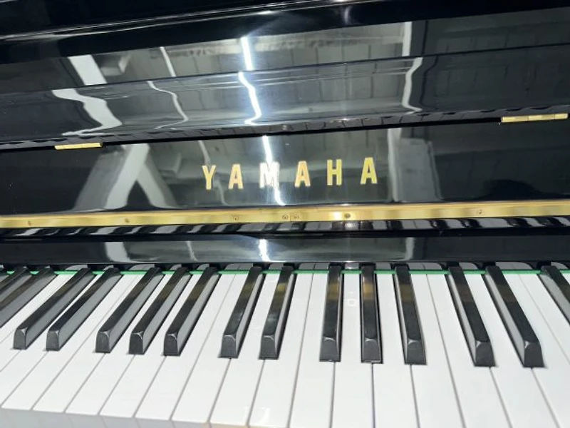 Yamaha U2
