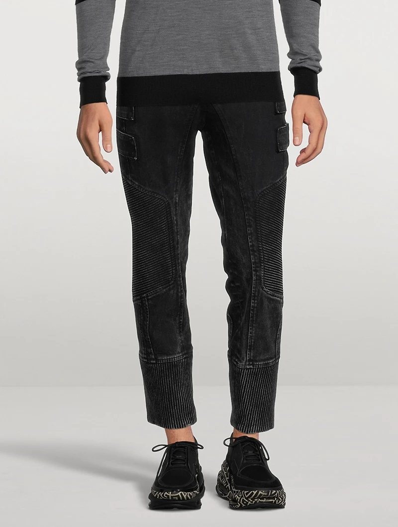 Side Strap Tapered Jeans