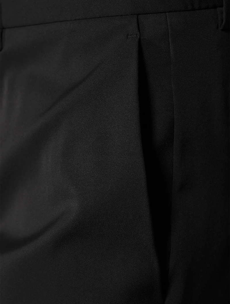 Zaine Neoteric Slim-Fit Pants