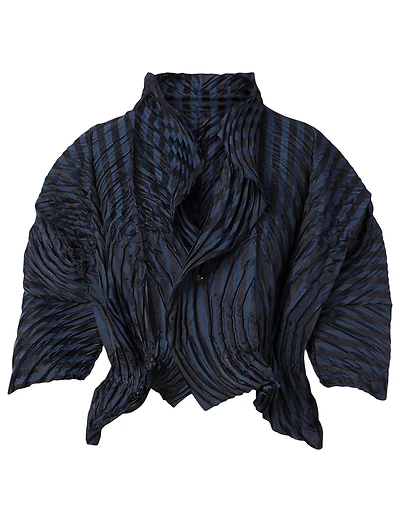 Winding Pleats Topper Jacket