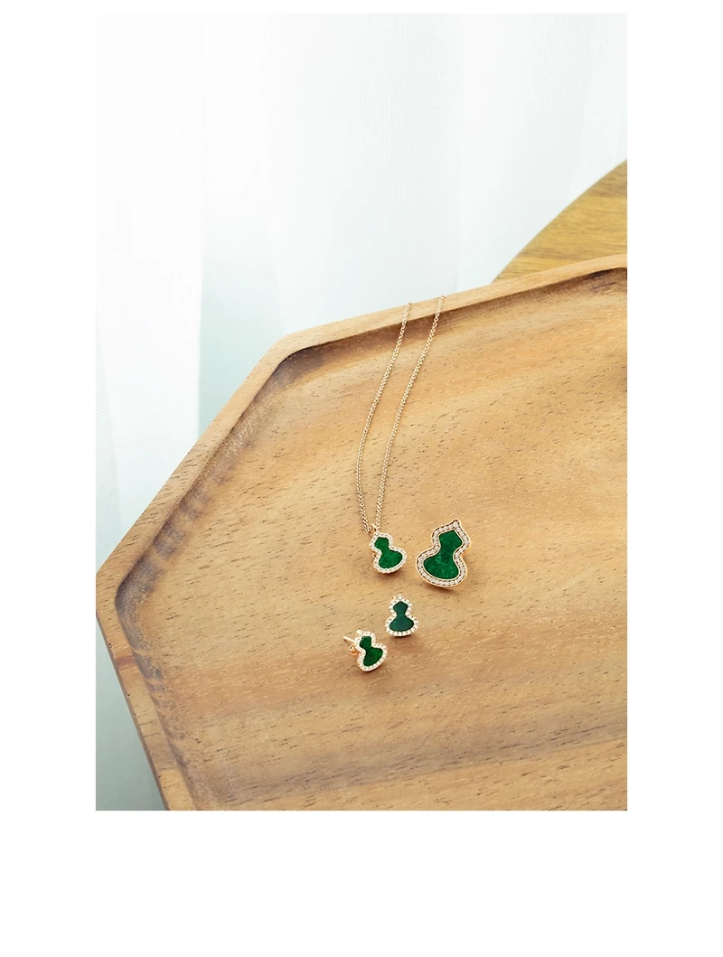 Small Wulu 18K Rose Gold Earring With Jade And Diamonds