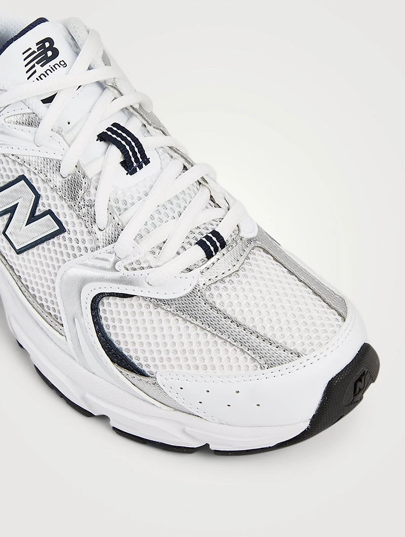 530 Mesh Sneakers